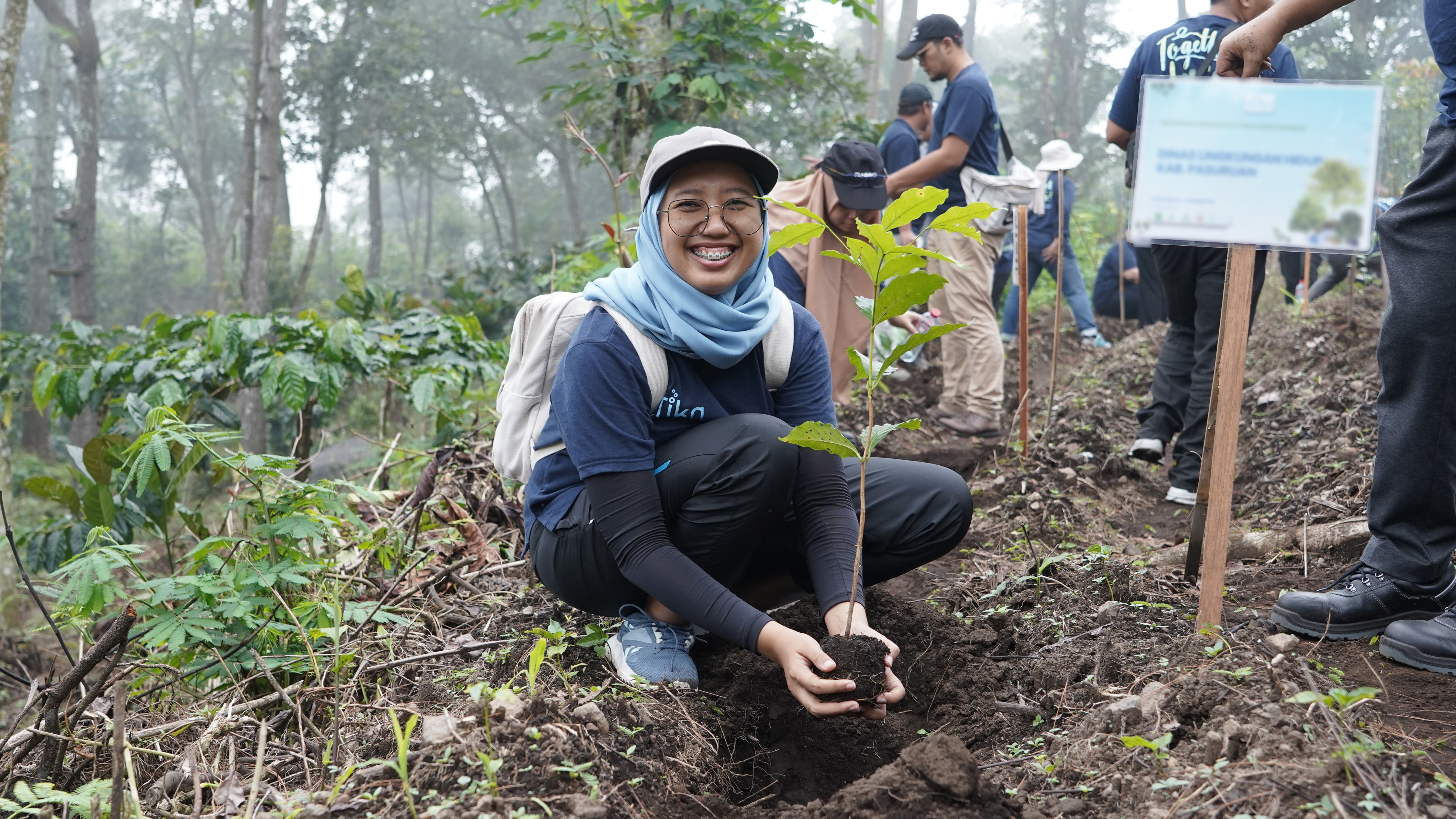 Komitmen PT. Etika Dairies Indonesia Dalam Menjaga dan Melestarikan Hutan serta Daerah Tangkapan Air (DTA), Tanam 1.000 Bibit Pohon Bersama Cempaka Foundation
