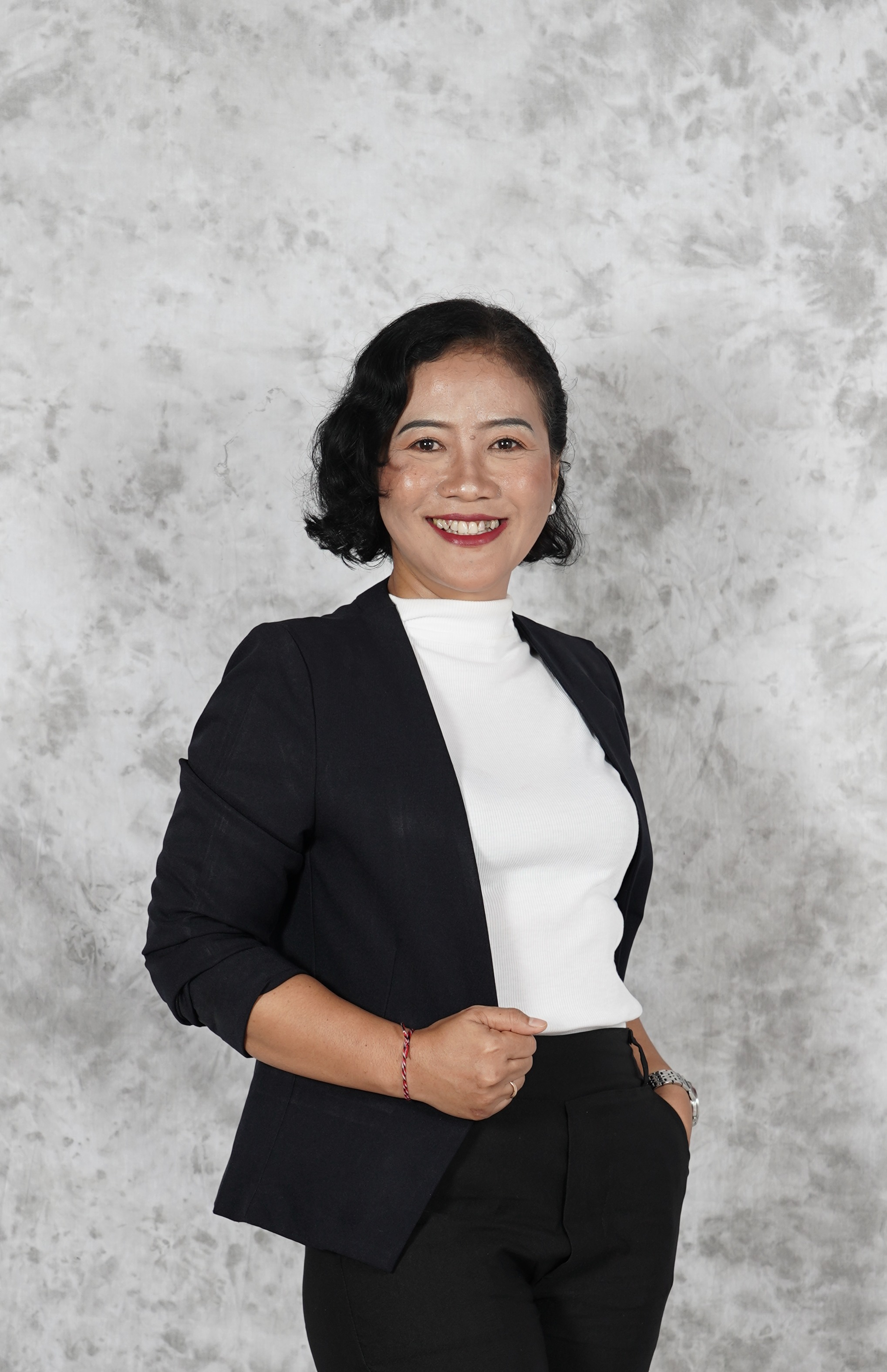 Christia  - Sekretaris 1